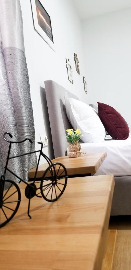 Spacious And Cozy Apartment - Ajia Apartment تيرانا المظهر الخارجي الصورة